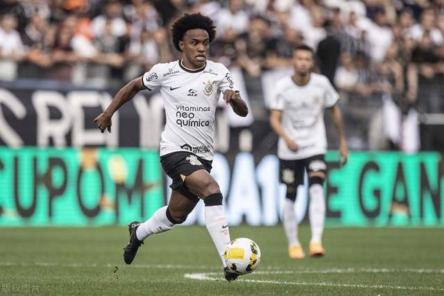 上海市足协贺电海港：上海职业足球首个双冠王